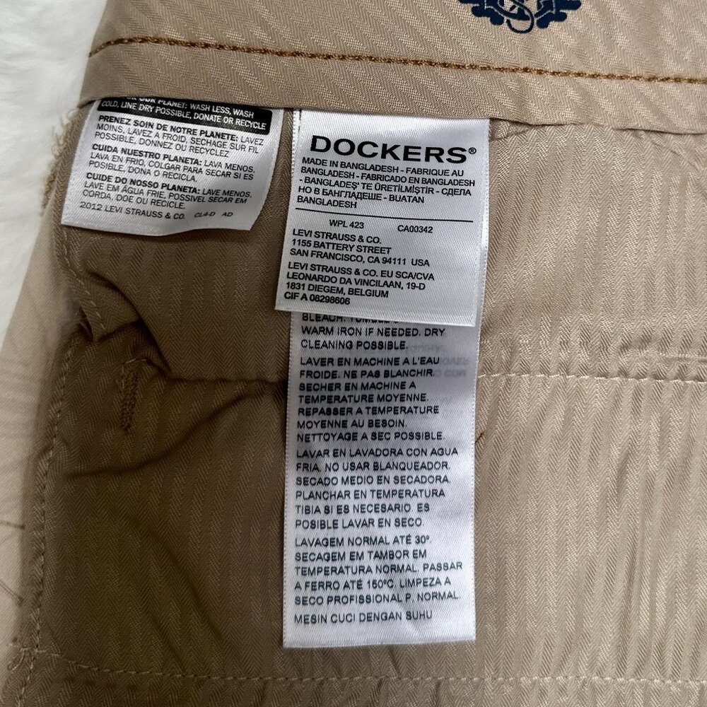 Dockers Alpha Khaki Men’s Pants - Picture 15 of 16